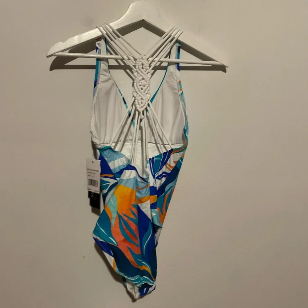 NWT, La Blanca Women's Multi‎ Strap Cross Back One Piece Swimsuit, SIze 8